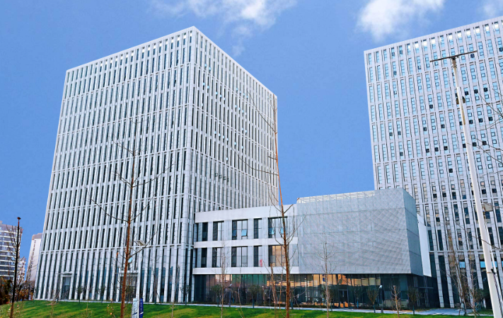 河北亿源达电力装备科技有限公司产品中心：高低压成套设备型号参数对比分析